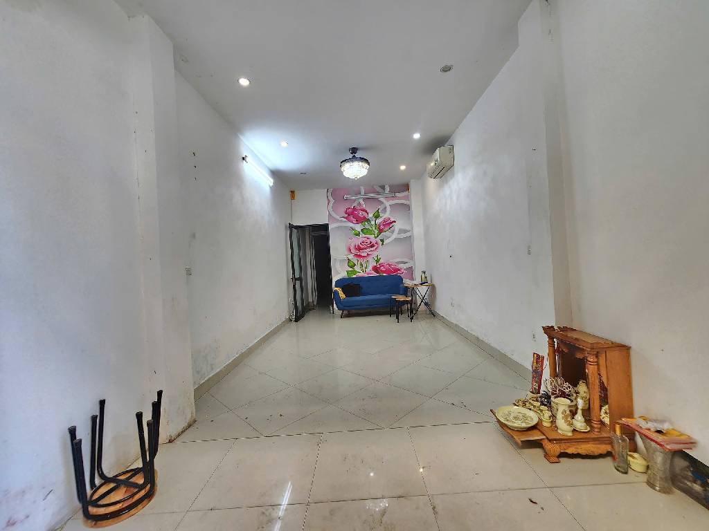 Bán nhà Trịnh Hoài Đức - diện tích 36.3m2 3 tầng - ngõ ô tô tránh - giá 13,5 tỷ