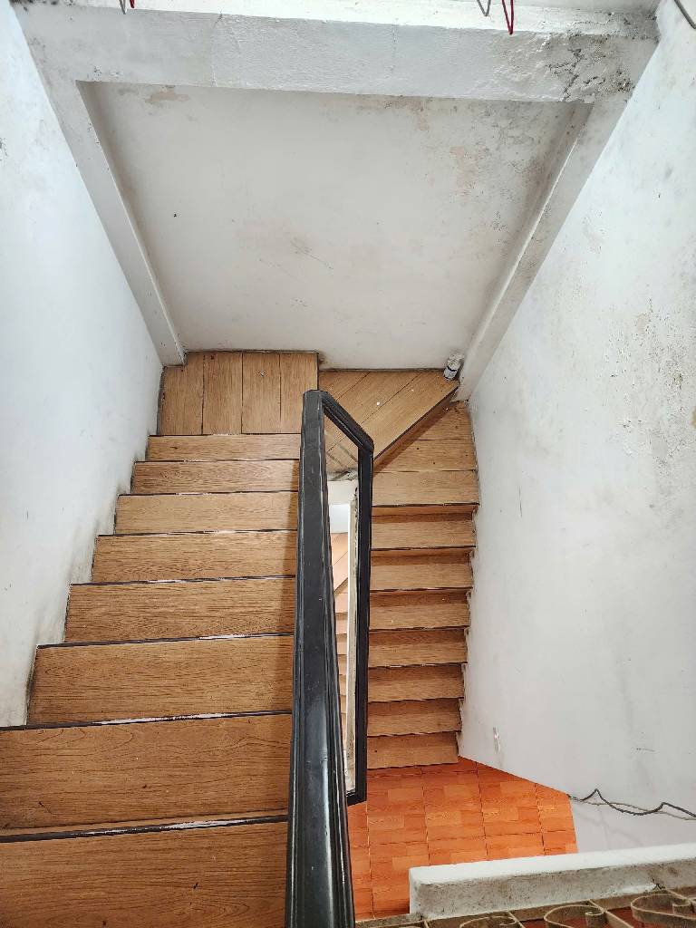 Bán nhà Trịnh Hoài Đức - diện tích 36.3m2 3 tầng - ngõ ô tô tránh - giá 13,5 tỷ