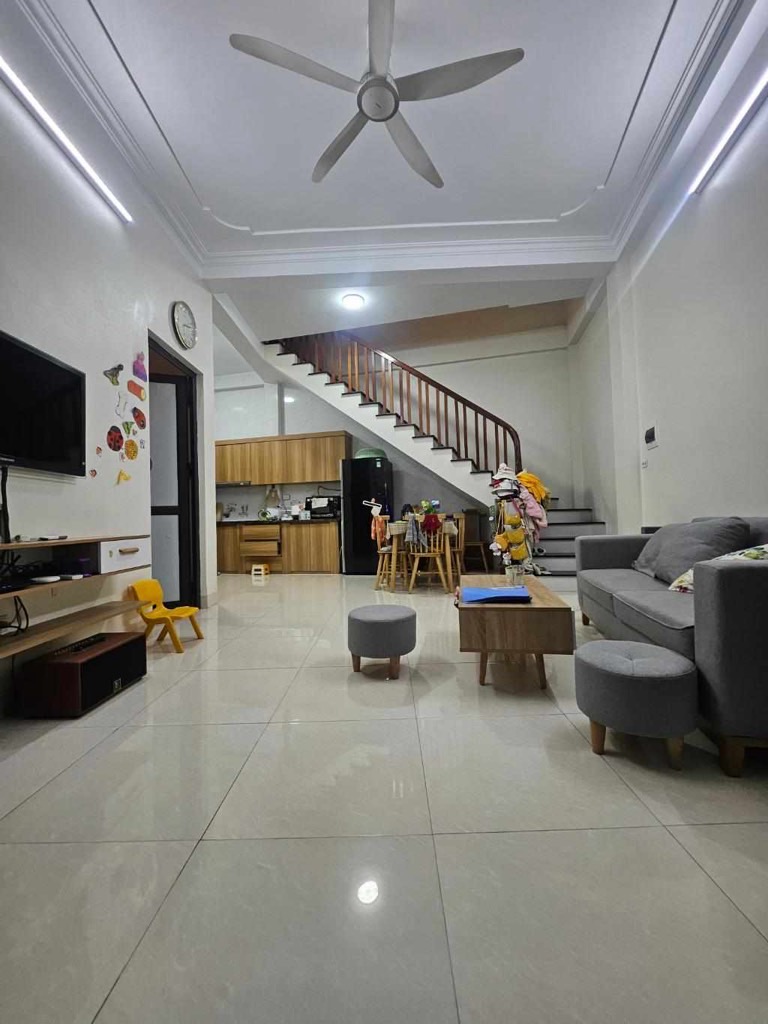 Bán nhà Nam Dư - diện tích 70m2 3 tầng - Ô TÔ ĐỖ CỬA - giá 8,9 tỷ