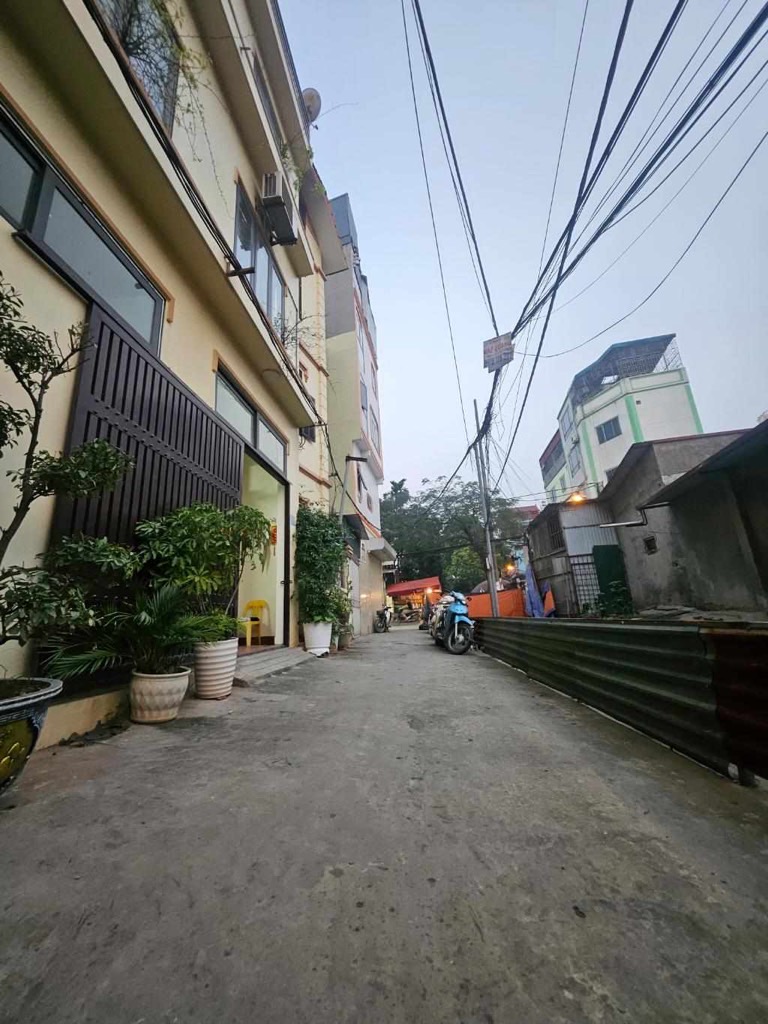 Bán nhà Nam Dư - diện tích 70m2 3 tầng - Ô TÔ ĐỖ CỬA - giá 8,9 tỷ