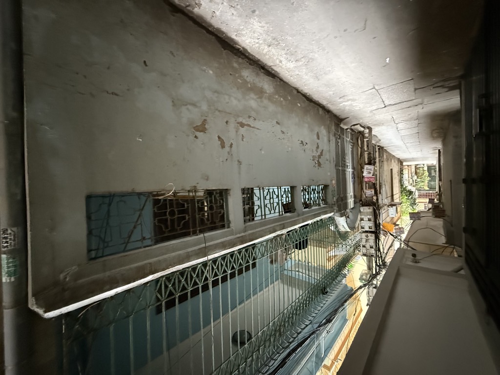 Bán nhà Vĩnh Tuy - diện tích 83m2 3 tầng - Ô tô tránh - giá 17,5 tỷ