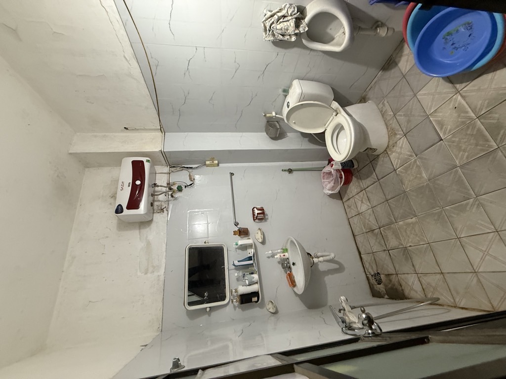 Bán nhà Vĩnh Tuy - diện tích 83m2 3 tầng - Ô tô tránh - giá 17,5 tỷ