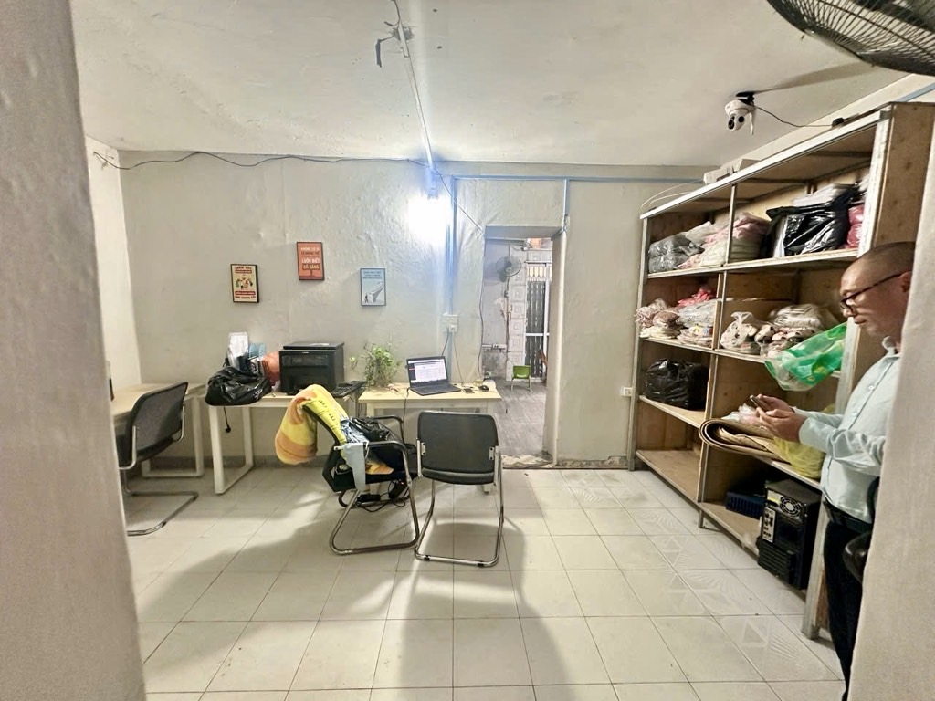 Bán nhà Tân Mai - diện tích 120m2 1 tầng - ô tô tránh - giá 9,4 tỷ