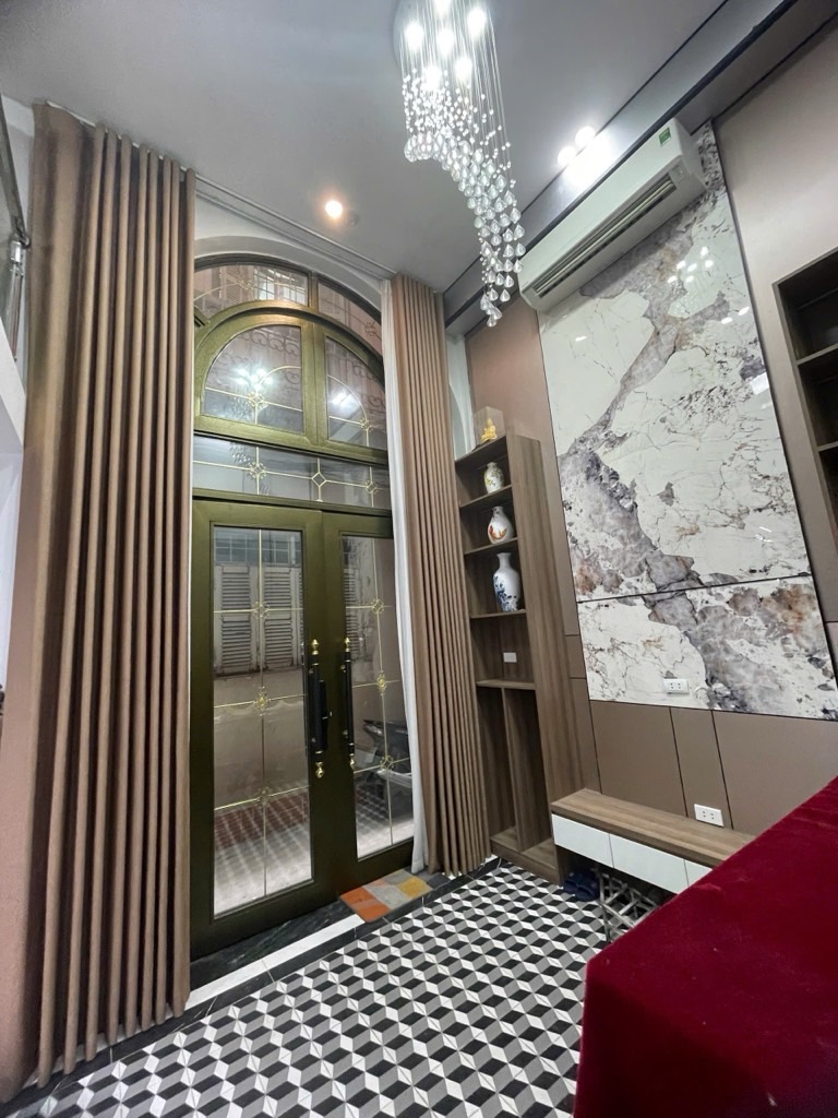 Bán nhà Tây Sơn - 30m2 6 tầng thang máy - 2 mặt thoáng gần phố - giá 10,5 tỷ
