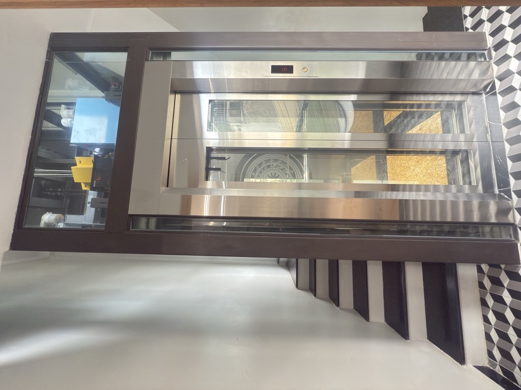 Bán nhà Tây Sơn - 30m2 6 tầng thang máy - 2 mặt thoáng gần phố - giá 10,5 tỷ