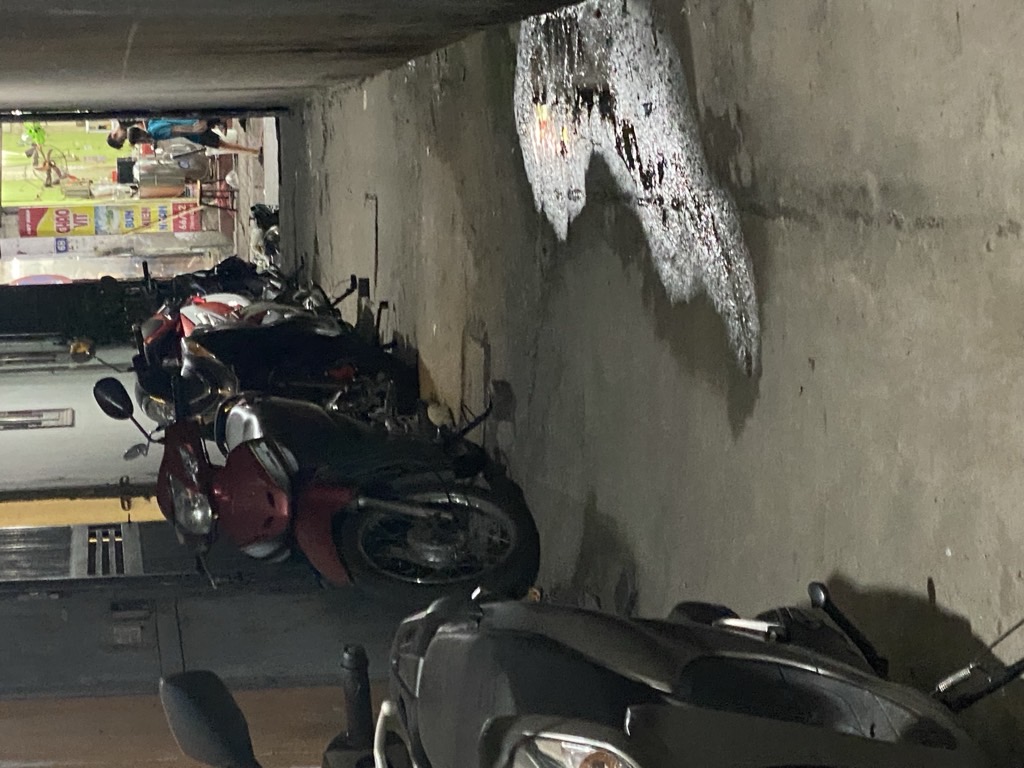 Bán nhà Thịnh Liệt - diện tích 35m2 5 tầng - ô tô tránh - giá 7 tỷ