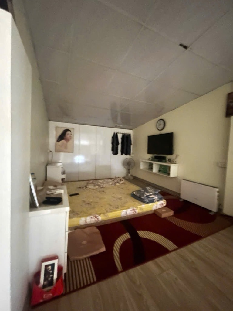 Bán nhà Vĩnh Tuy - diện tích 67m2 2 tầng - Nhà đẹp trung tâm, gần chợ - giá 13 tỷ