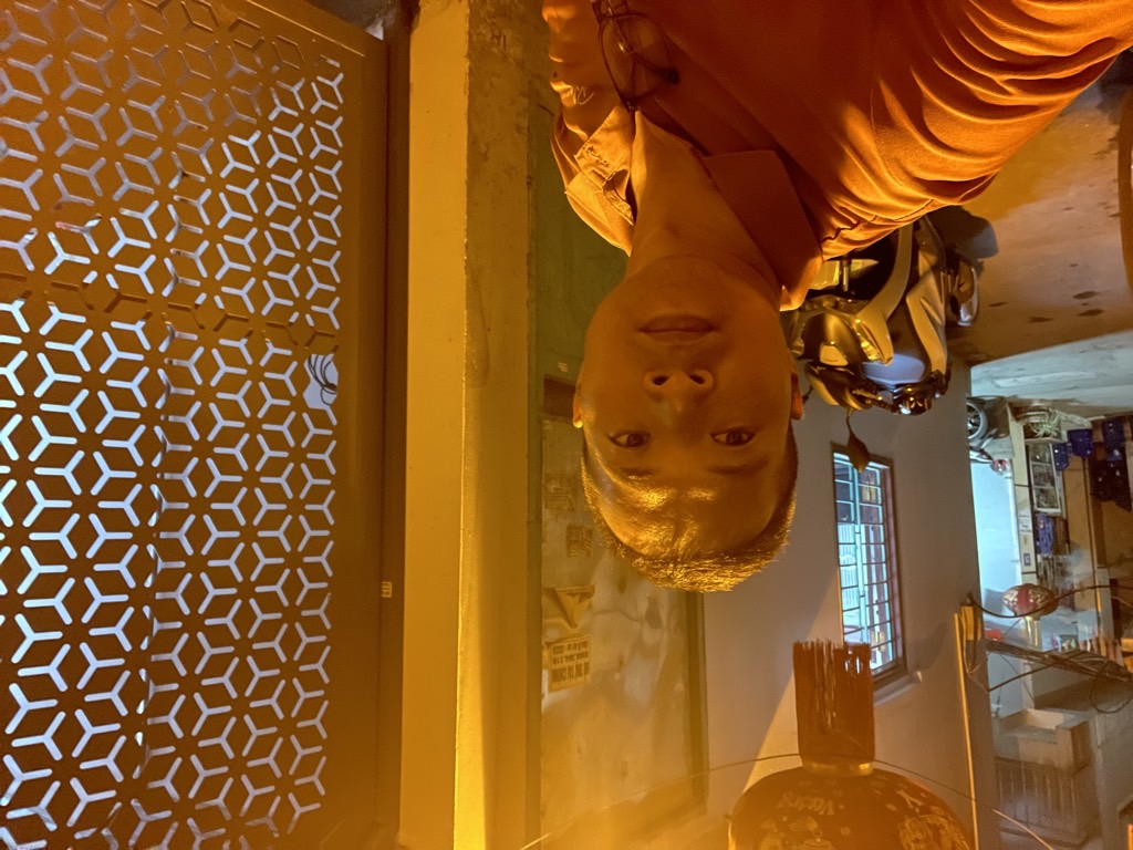 Bán nhà Chùa Láng - diện tích 80m2 6 tầng - Căn hộ dịch vụ mới, full nội thất - giá 22,5 tỷ