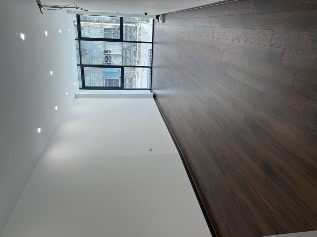 Bán nhà Lạc Trung - diện tích 44m2 6 tầng - Mặt ngõ to ô tô tránh - giá 16,2 tỷ