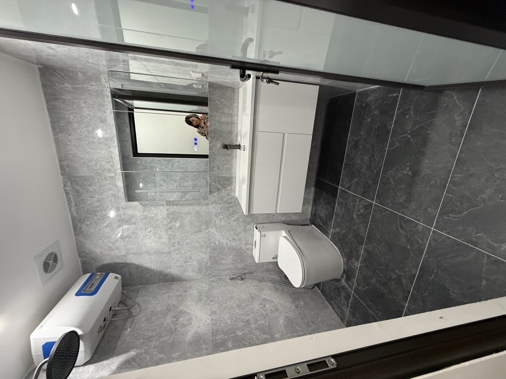 Bán nhà Lạc Trung - diện tích 44m2 6 tầng - Mặt ngõ to ô tô tránh - giá 16,2 tỷ