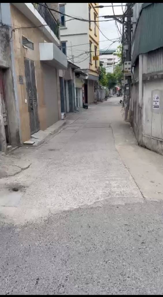 Bán nhà Khuyến Lương - diện tích 50.6m2 1 tầng - MẶT NGÕ CHỢ THÔNG - giá 10,2 tỷ