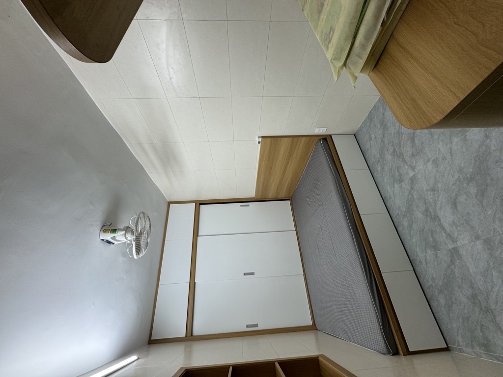 Bán nhà Bùi Ngọc Dương - diện tích 130m2 1 tầng - ô tô tránh - giá 14 tỷ