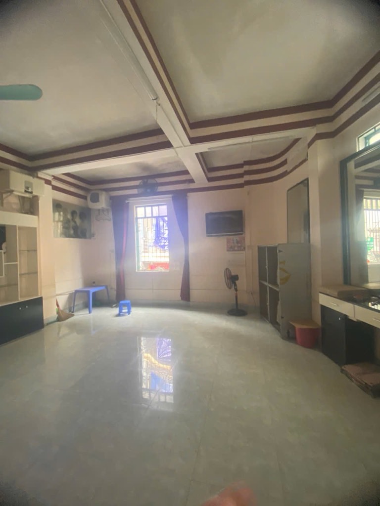 Bán nhà Hoàng Mai - diện tích 39.7m2 3 tầng - Mặt phố kinh doanh sầm uất - giá 8,8 tỷ