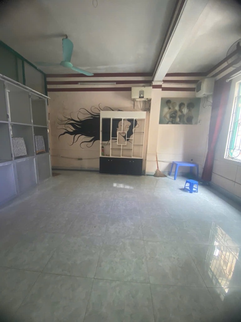 Bán nhà Hoàng Mai - diện tích 39.7m2 3 tầng - Mặt phố kinh doanh sầm uất - giá 8,8 tỷ