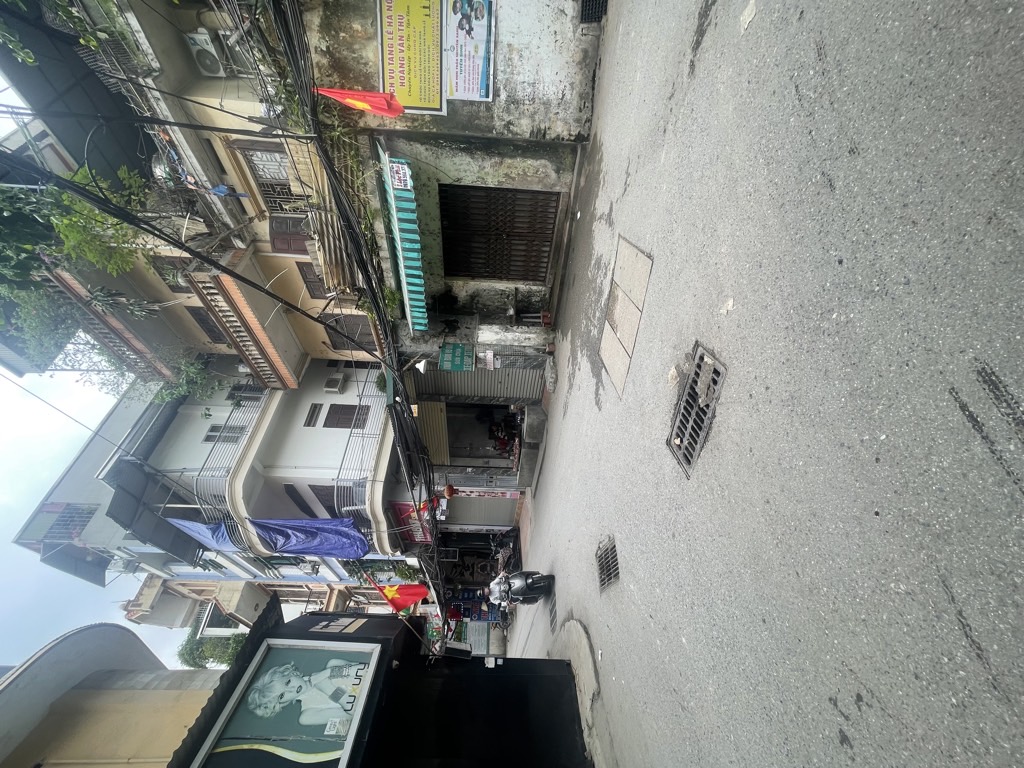 Bán nhà Hoàng Mai - diện tích 39.7m2 3 tầng - Mặt phố kinh doanh sầm uất - giá 8,8 tỷ