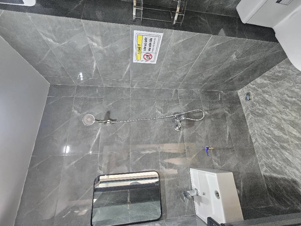 Bán nhà Hoàng Mai - diện tích 75m2 6 tầng - Thang máy xịn sò - giá 18,3 tỷ