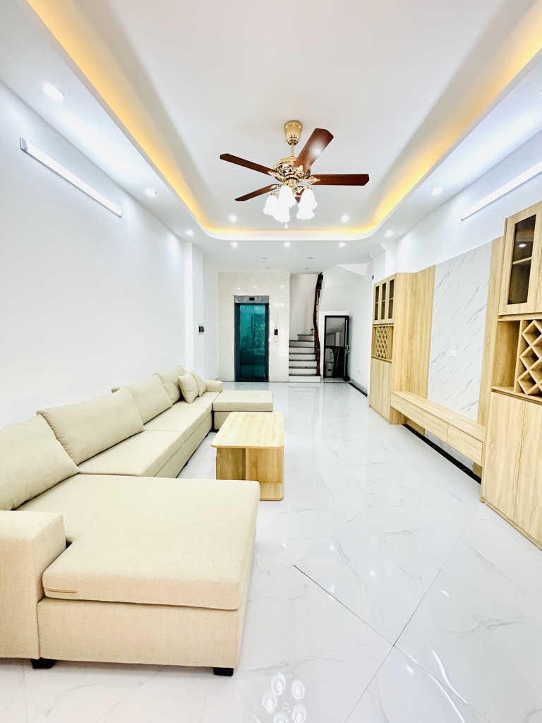 Bán nhà Nam Dư - diện tích 45m2 6 tầng - Ô TÔ ĐỖ CỬA - giá 11,6 tỷ