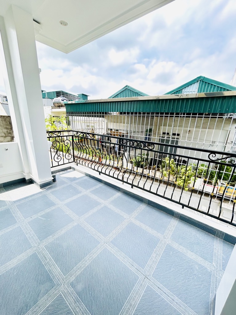 Bán nhà Nam Dư - diện tích 45m2 6 tầng - Ô TÔ ĐỖ CỬA - giá 11,6 tỷ