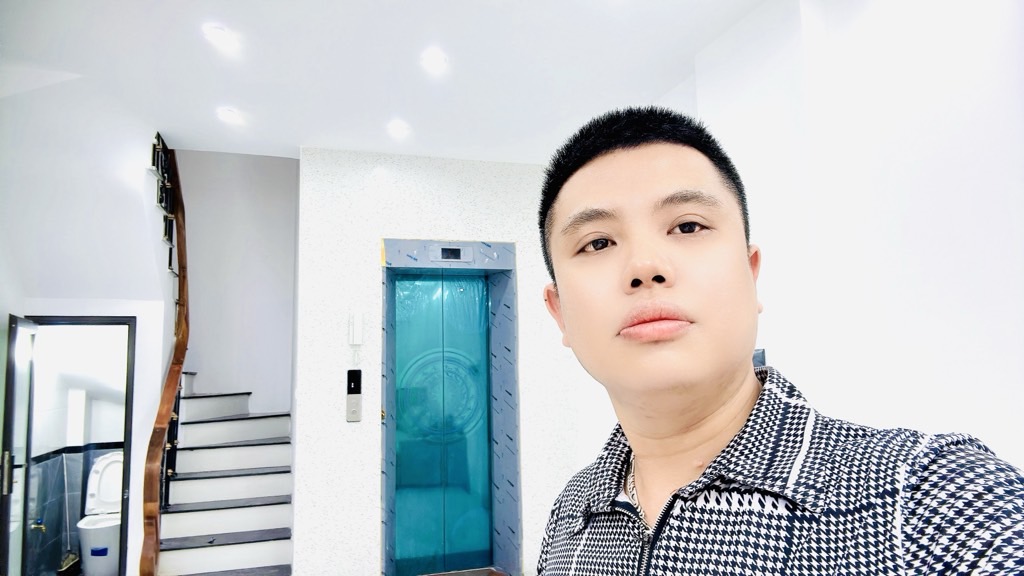 Bán nhà Nam Dư - diện tích 45m2 6 tầng - Ô TÔ ĐỖ CỬA - giá 11,6 tỷ