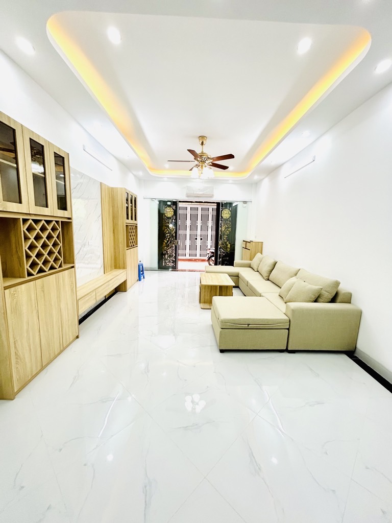 Bán nhà Nam Dư - diện tích 45m2 6 tầng - Ô TÔ ĐỖ CỬA - giá 11,6 tỷ