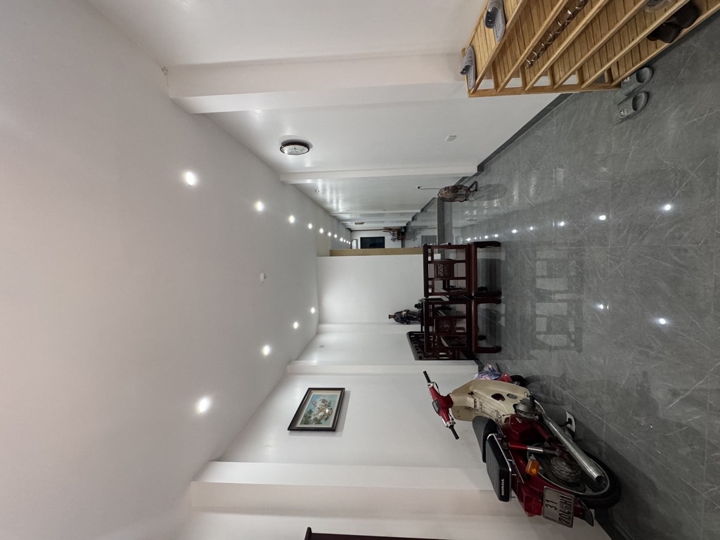 Bán nhà Yên Lãng - Hoàng Cầu - Thái Hà, 53m2 x 6 tầngm MT3.5, ĐN, 20 bước chân ra mặt phố