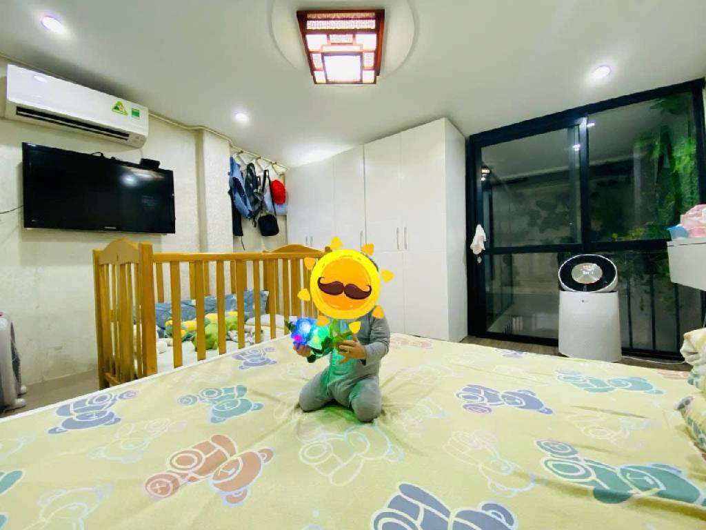 Bán nhà Lĩnh Nam - diện tích 28m2 2 tầng - nhà không sổ - giá 2,3 tỷ