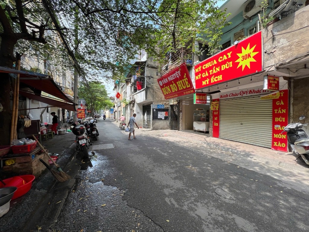 Bán nhà Trần Quý Cáp - diện tích 50m2 1 tầng - Mặt phố siêu hiếm - giá 5,5 tỷ