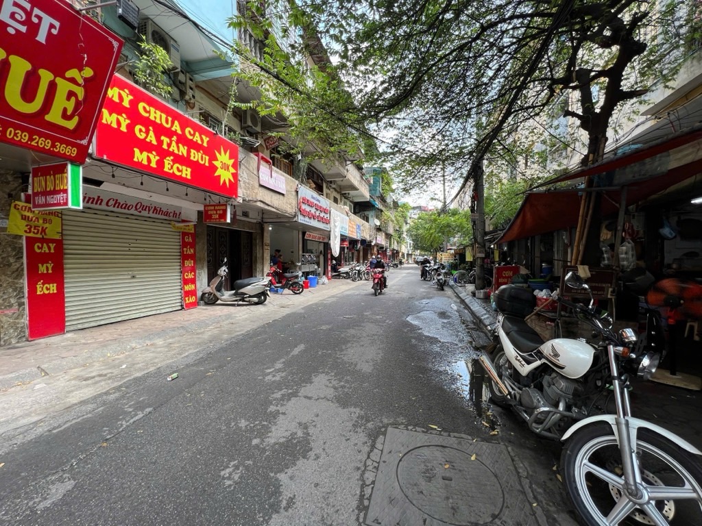 Bán nhà Trần Quý Cáp - diện tích 50m2 1 tầng - Mặt phố siêu hiếm - giá 5,5 tỷ