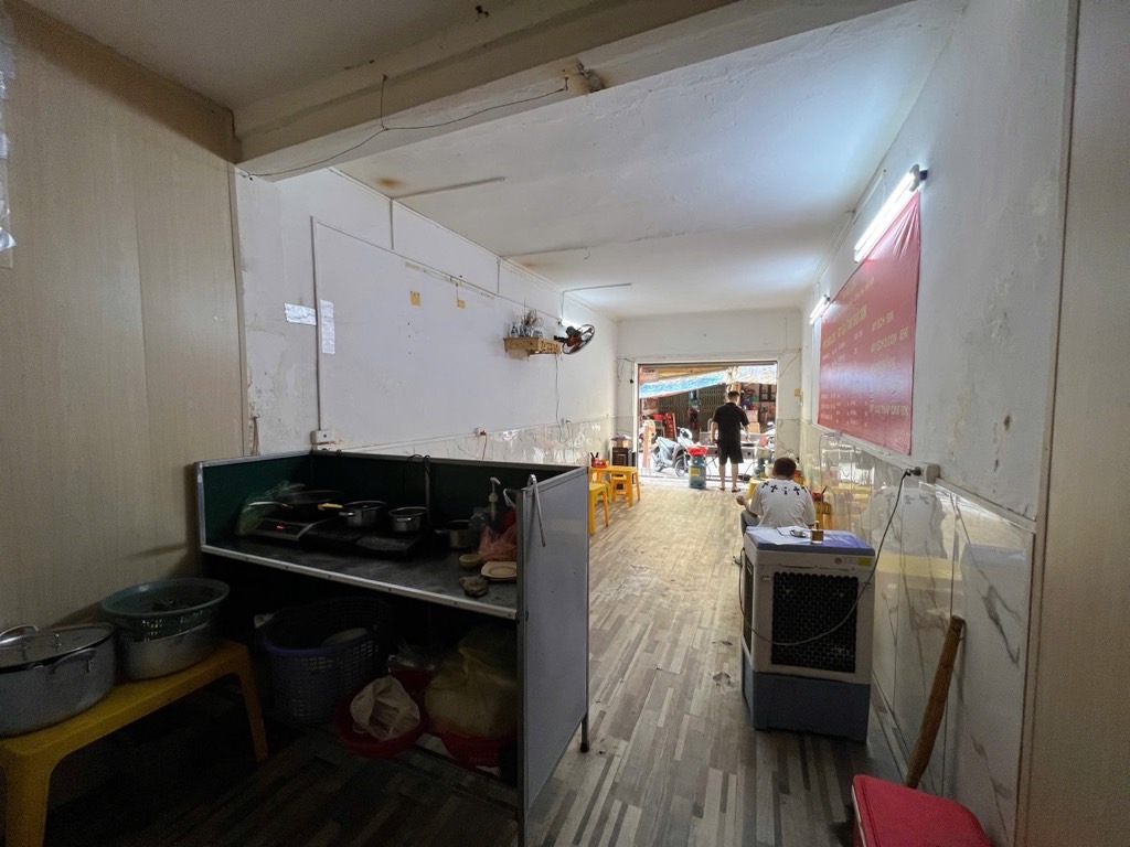 Bán nhà Trần Quý Cáp - diện tích 50m2 1 tầng - Mặt phố siêu hiếm - giá 5,5 tỷ