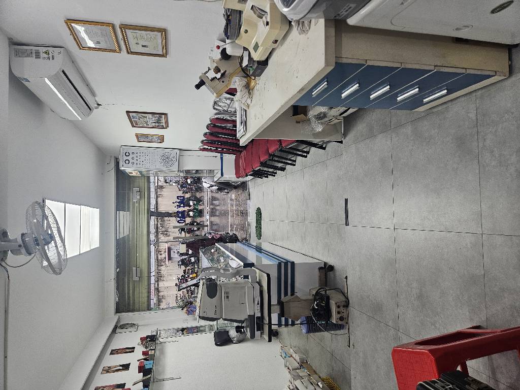 Bán nhà Đặng Văn Ngữ - diện tích 65m2 1 tầng - Mặt phố đỉnh - giá 14,8 tỷ