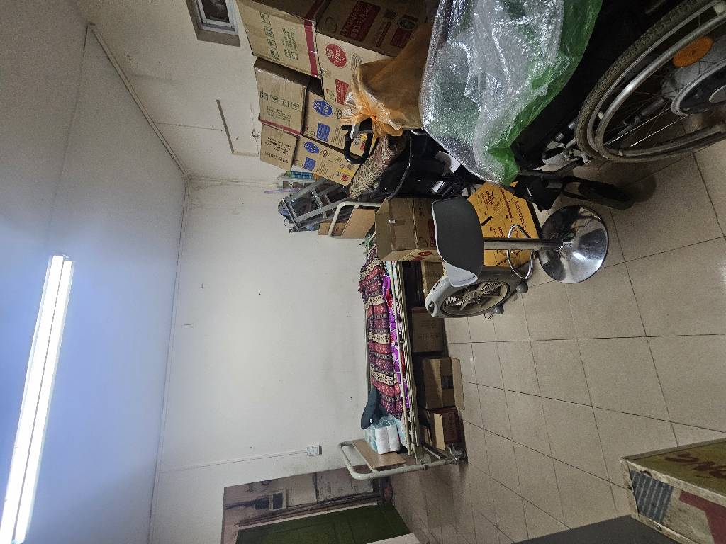 Bán nhà Đặng Văn Ngữ - diện tích 65m2 1 tầng - Mặt phố đỉnh - giá 14,8 tỷ