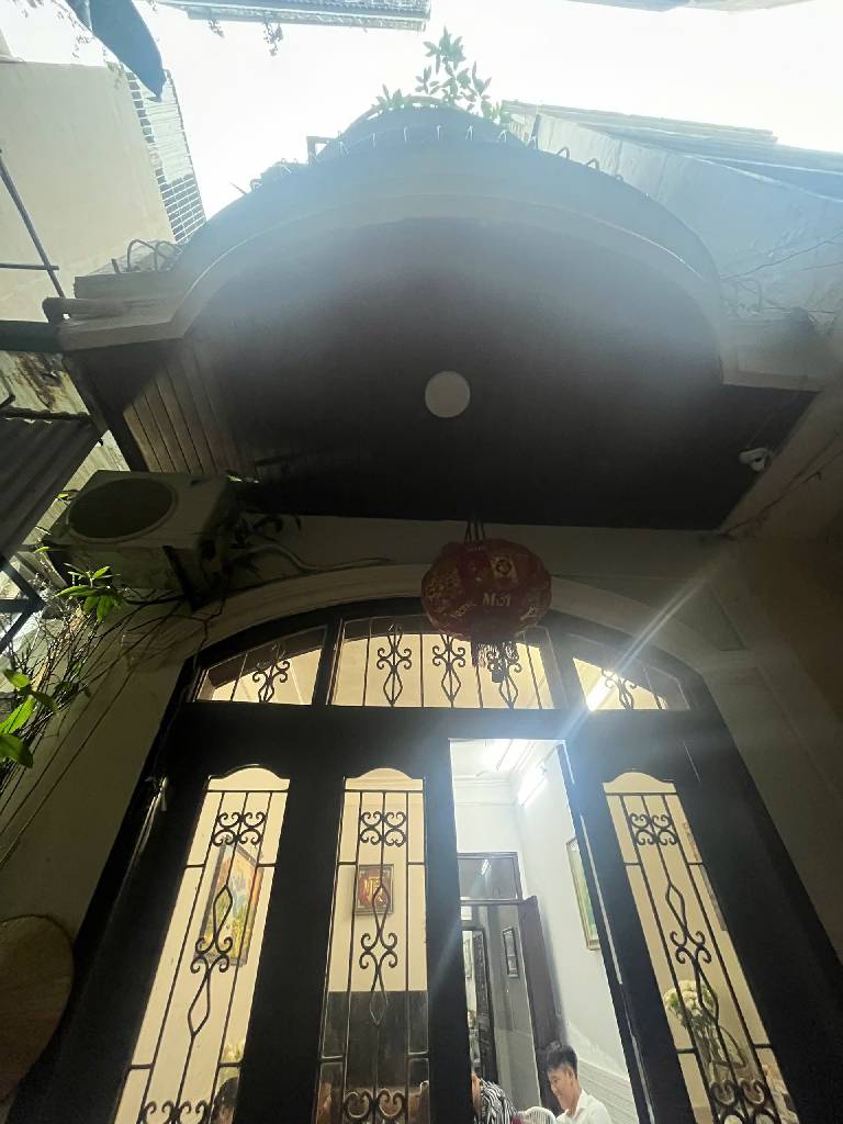 Bán nhà Hoàng Đạo Thành - diện tích 72m2 3 tầng - Ô tô đỗ cổng - giá 17,8 tỷ