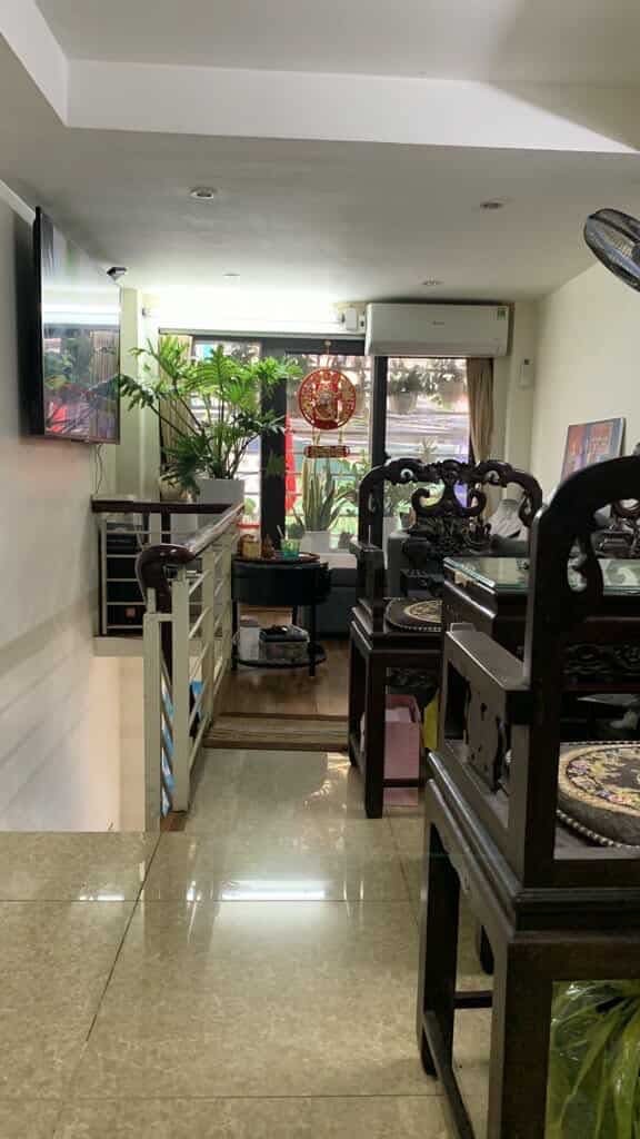 Bán nhà Quan Nhân - diện tích 24m2 5 tầng - Mặt phố hiếm kinh doanh sầm uất - giá 8,1 tỷ