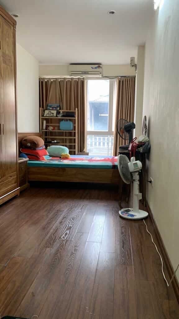 Bán nhà Quan Nhân - diện tích 24m2 5 tầng - Mặt phố hiếm kinh doanh sầm uất - giá 8,1 tỷ