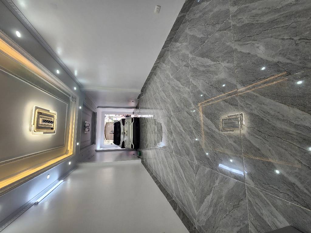 Bán nhà Ngũ Nhạc - diện tích 58.9m2 5 tầng - Ô tô tránh - giá 17,5 tỷ