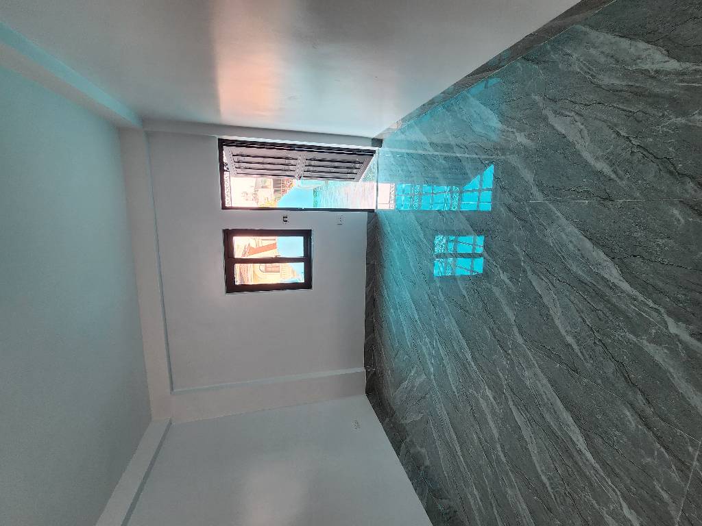 Bán nhà Ngũ Nhạc - diện tích 58.9m2 5 tầng - Ô tô tránh - giá 17,5 tỷ