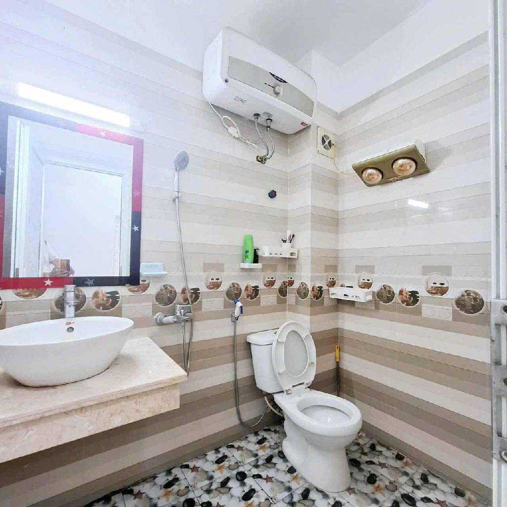 Bán nhà Trương Định - Đại La - Minh hai, 39m2 x 5 tầng - Lô góc 3 mặt thoáng, GIÁ NHỈNH 6 TỶ
