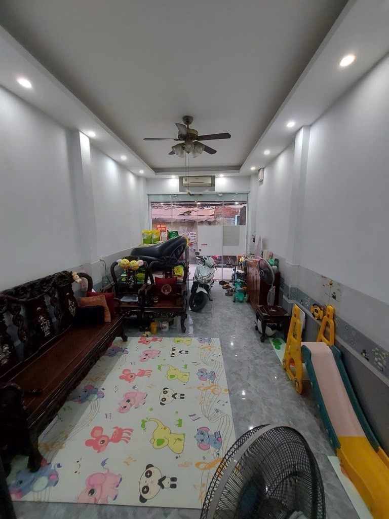 Bán nhà Tân Mai - diện tích 26m2 4 tầng - Đối diện trường THCS Trương Định - giá 14,5 tỷ