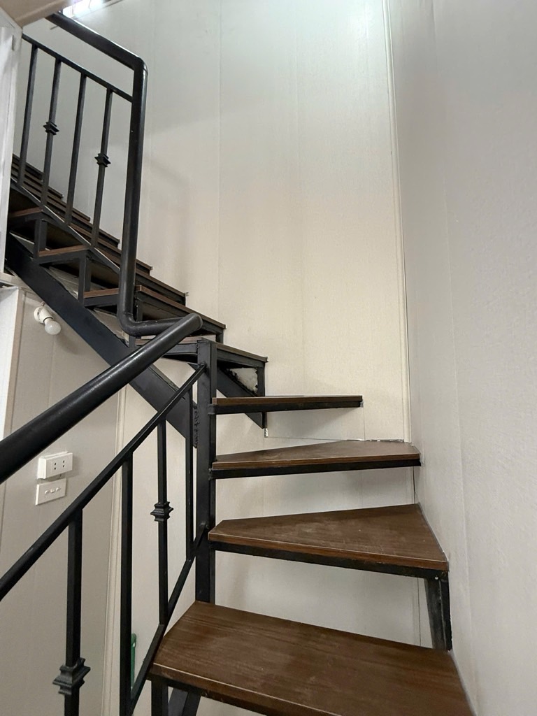 Bán nhà Trương Định - diện tích 20m2 3 tầng - Nhà nhỏ xinh đủ công năng - giá 2,2 tỷ