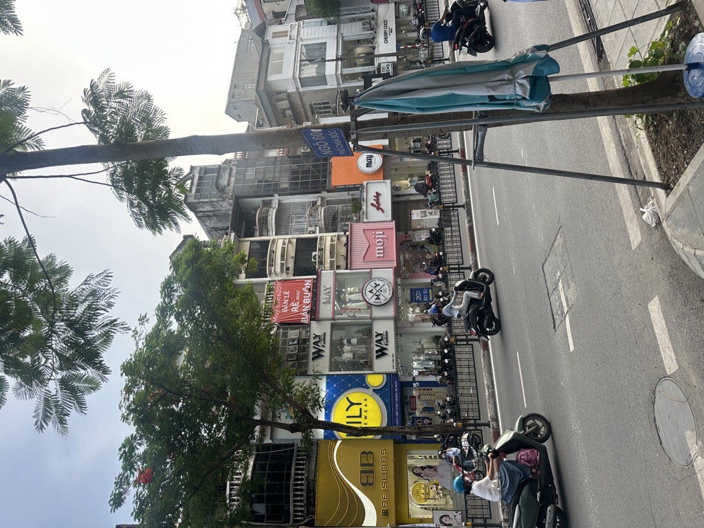 Bán nhà Chùa Bộc - diện tích 40m2 4 tầng - Nhà mặt phố, kinh doanh tốt - giá 13,8 tỷ