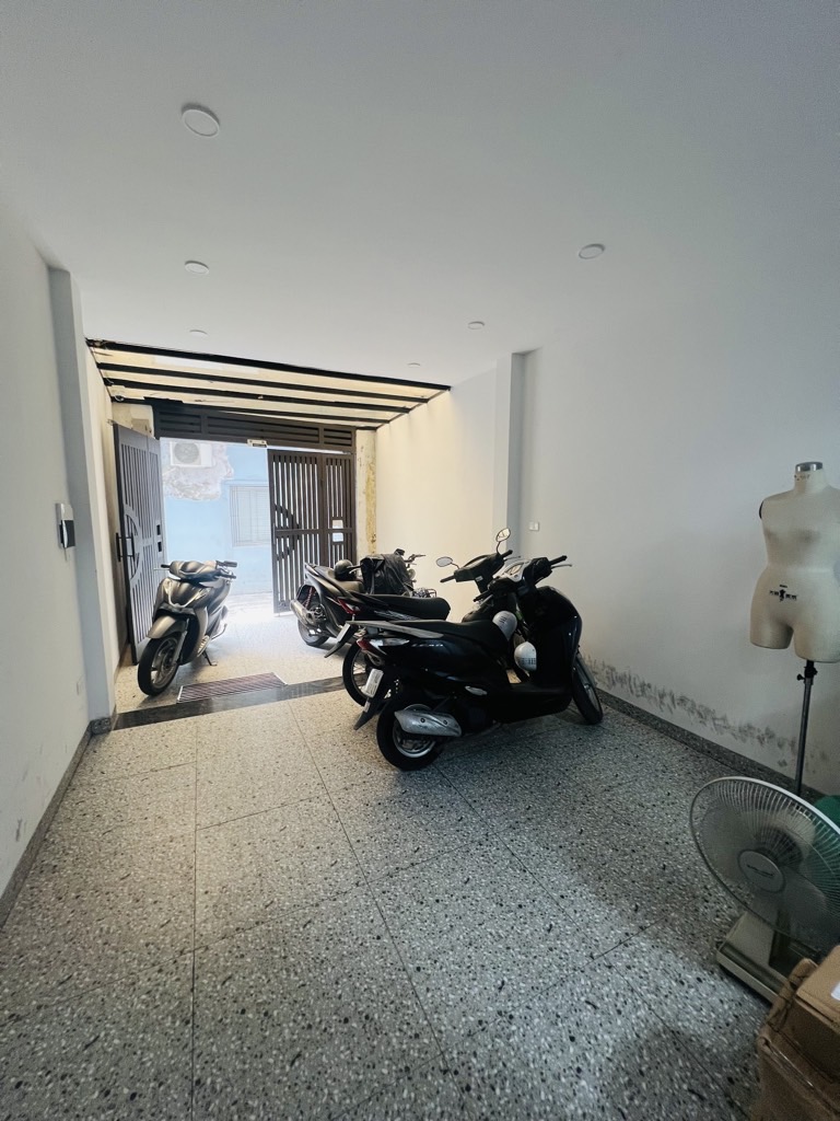 Bán nhà Mai Động - diện tích 54m2 5 tầng - Nhà dân xây tâm huyết - giá 16,4 tỷ