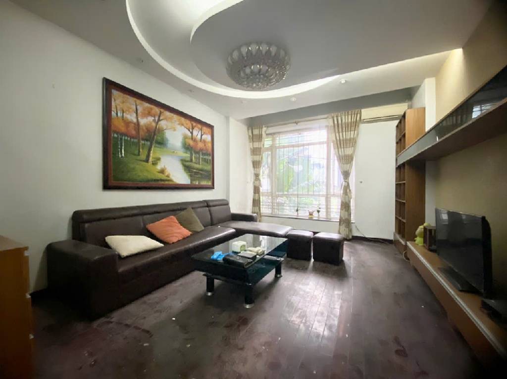 Bán nhà Khuất Duy Tiến - diện tích 50m2 4 tầng - ô tô đỗ cửa - giá 17,5 tỷ