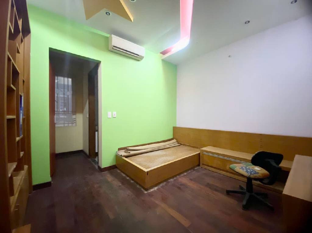 Bán nhà Khuất Duy Tiến - diện tích 50m2 4 tầng - ô tô đỗ cửa - giá 17,5 tỷ