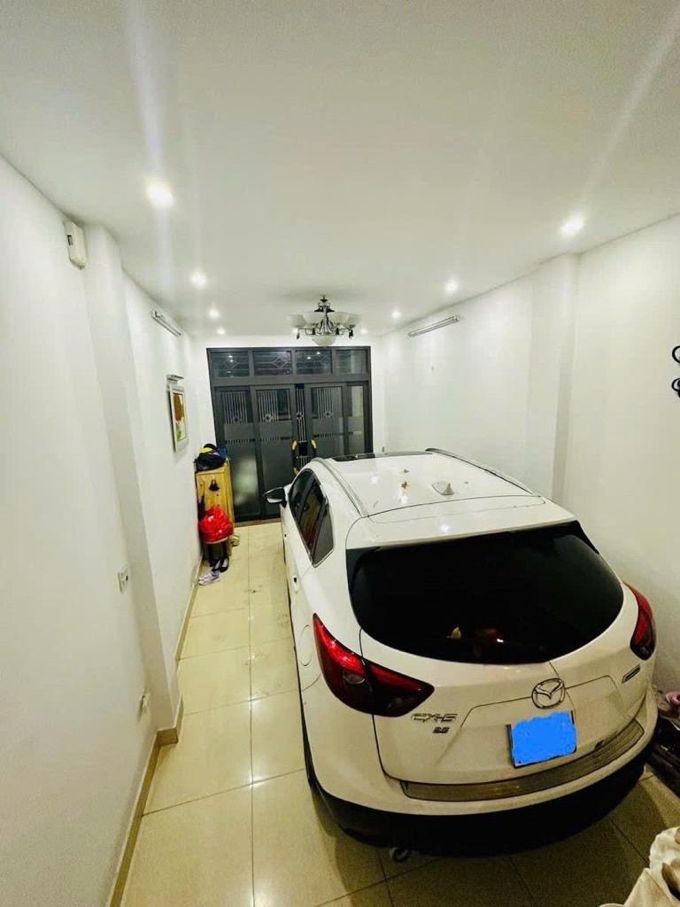 Bán nhà Đê La Thành - diện tích 53m2 5 tầng - Gara ô tô, nhà đẹp - giá 19,5 tỷ