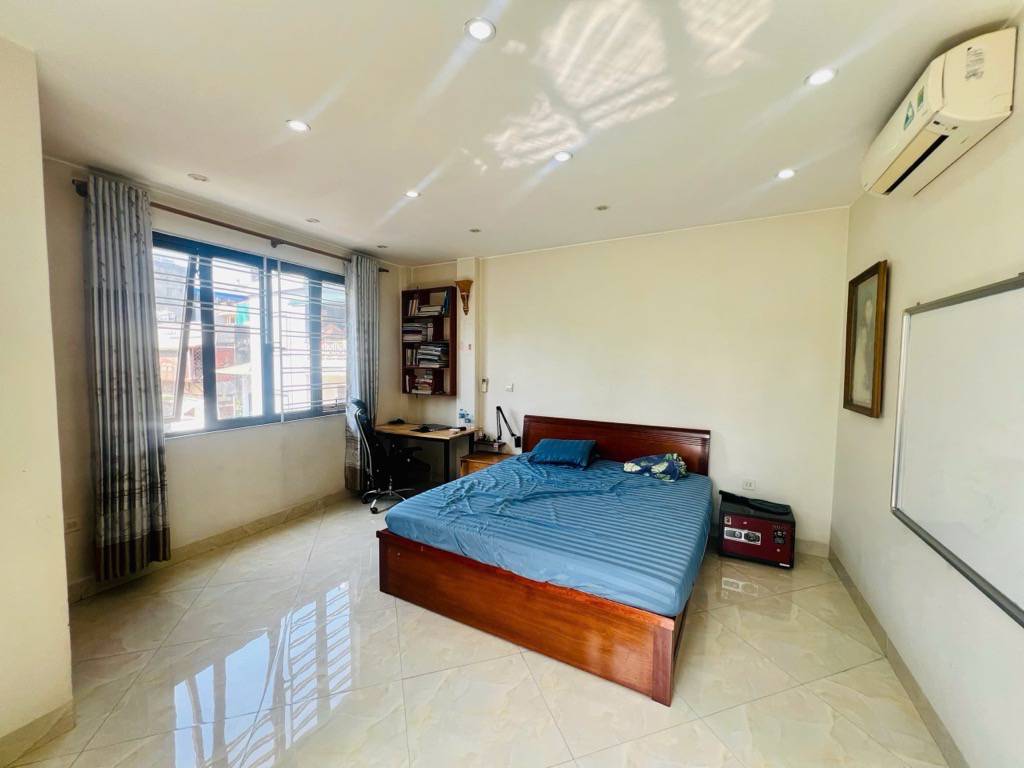 Bán nhà Xã Đàn - diện tích 33m2 6 tầng - LÔ GÓC 2 MẶT NGÕ THOÁNG - giá 13,2 tỷ