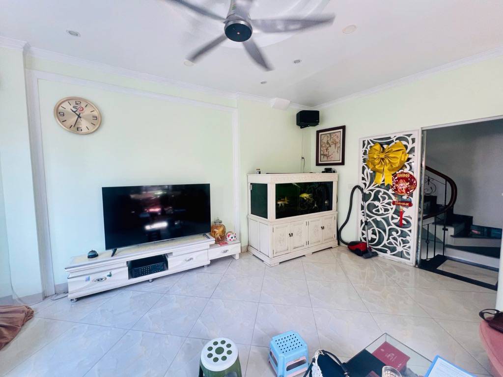 Bán nhà Xã Đàn - diện tích 33m2 6 tầng - LÔ GÓC 2 MẶT NGÕ THOÁNG - giá 13,2 tỷ