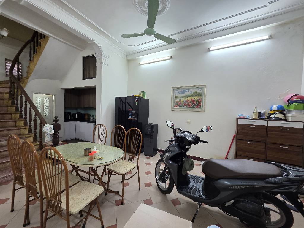 Bán nhà Minh Khai - diện tích 74.8m2 4 tầng - Nhà đẹp hiếm có - giá 11,5 tỷ