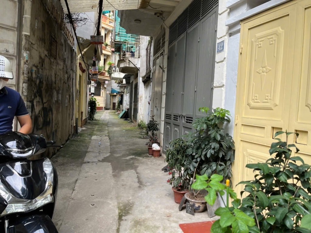 Bán nhà Tạ Quang Bửu - diện tích 65m2 3 tầng - ô tô cách nhà chỉ 10m - giá 15,5 tỷ