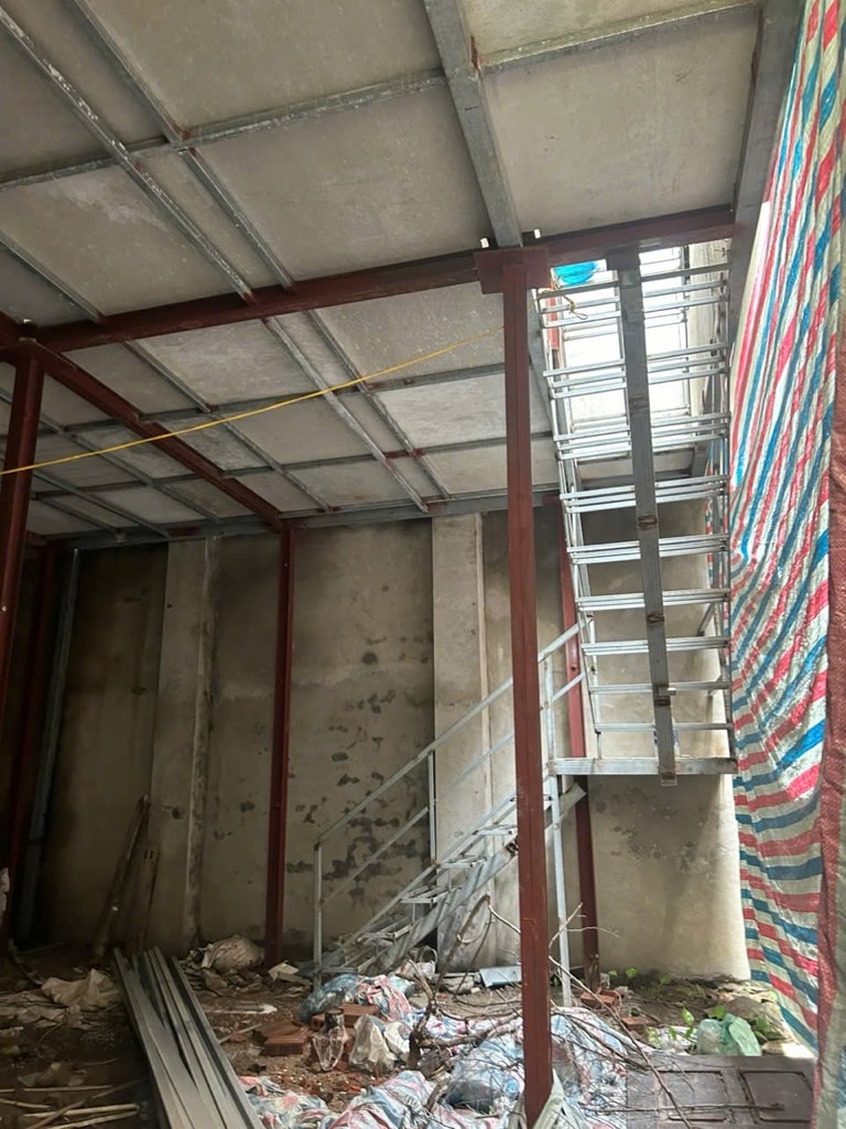 Bán nhà Tạ Quang Bửu - diện tích 65m2 3 tầng - ô tô cách nhà chỉ 10m - giá 15,5 tỷ