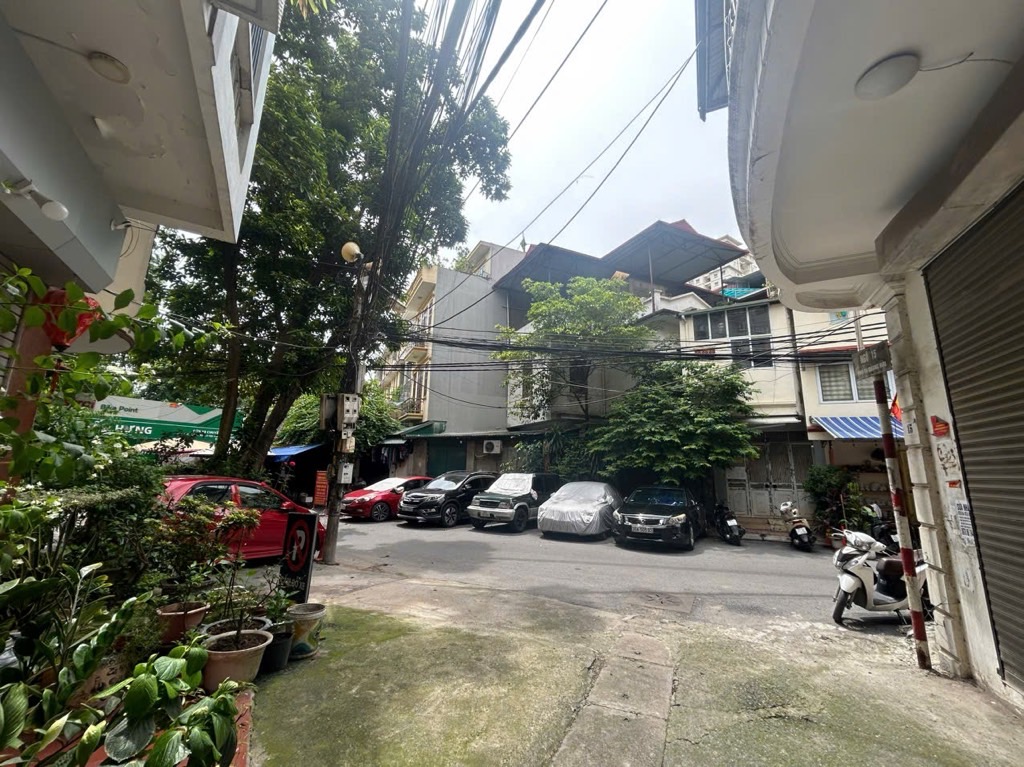 Bán nhà Tạ Quang Bửu - diện tích 65m2 3 tầng - ô tô cách nhà chỉ 10m - giá 15,5 tỷ